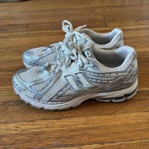 New Balance 1906R White Silver Size 8